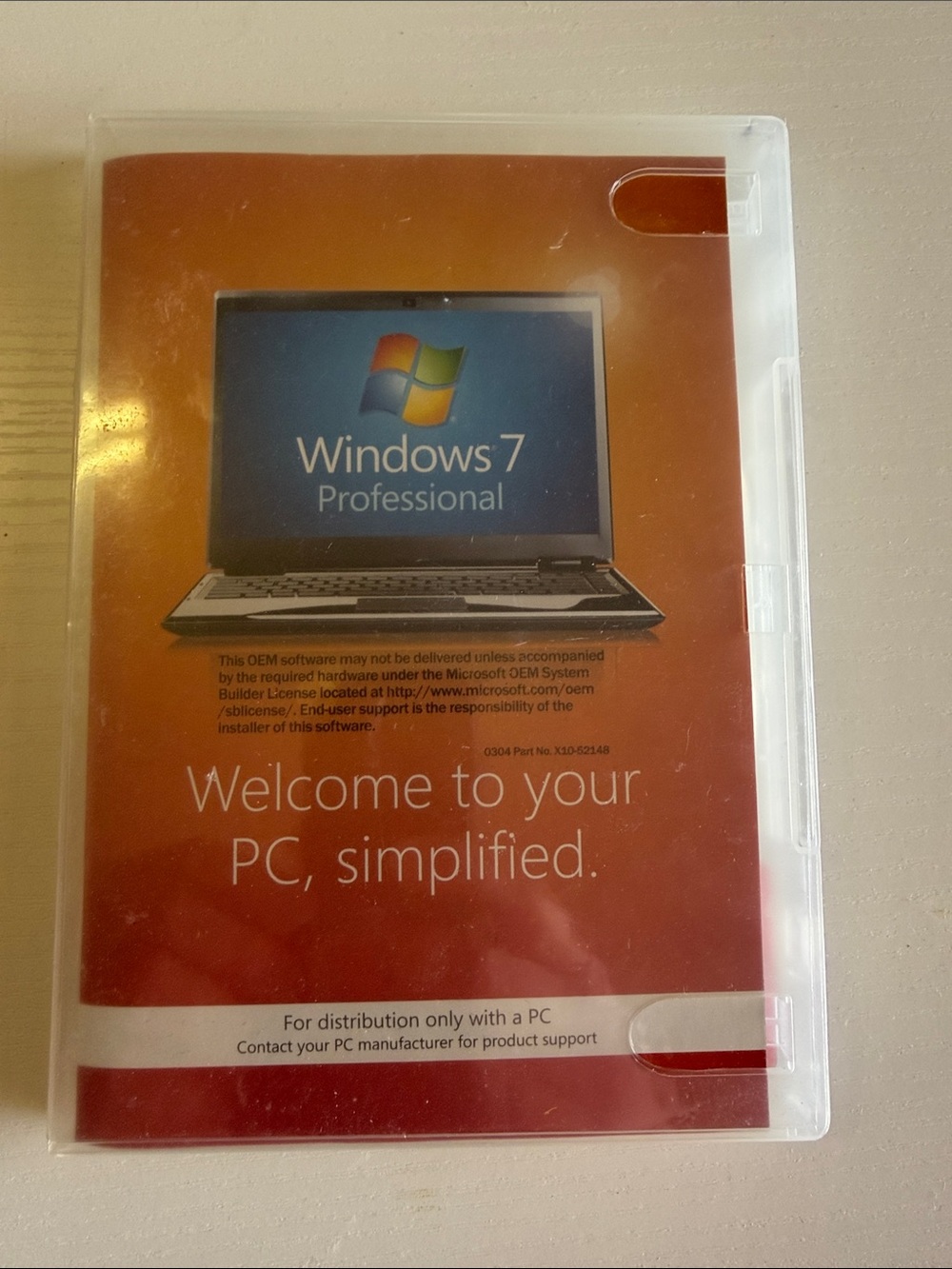 Microsoft Windows 7 Professional Software Pack - Red and Blue Artwork